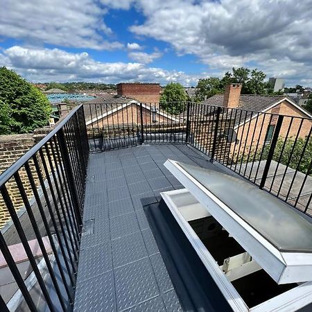 Lovely 2 Bedroom Flat With Roof Terrace In London Nw6 Exterior foto
