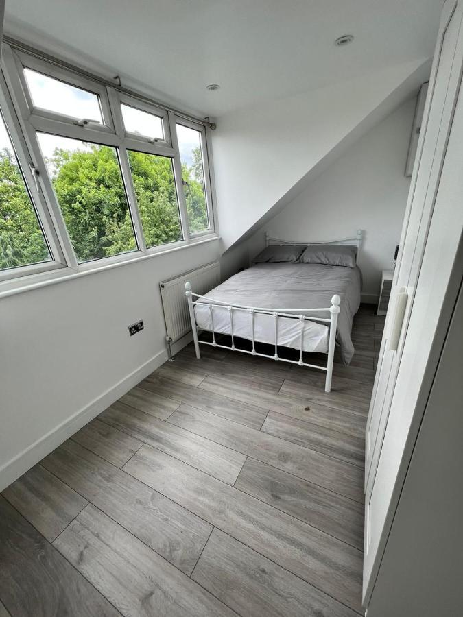 Lovely 2 Bedroom Flat With Roof Terrace In London Nw6 Exterior foto